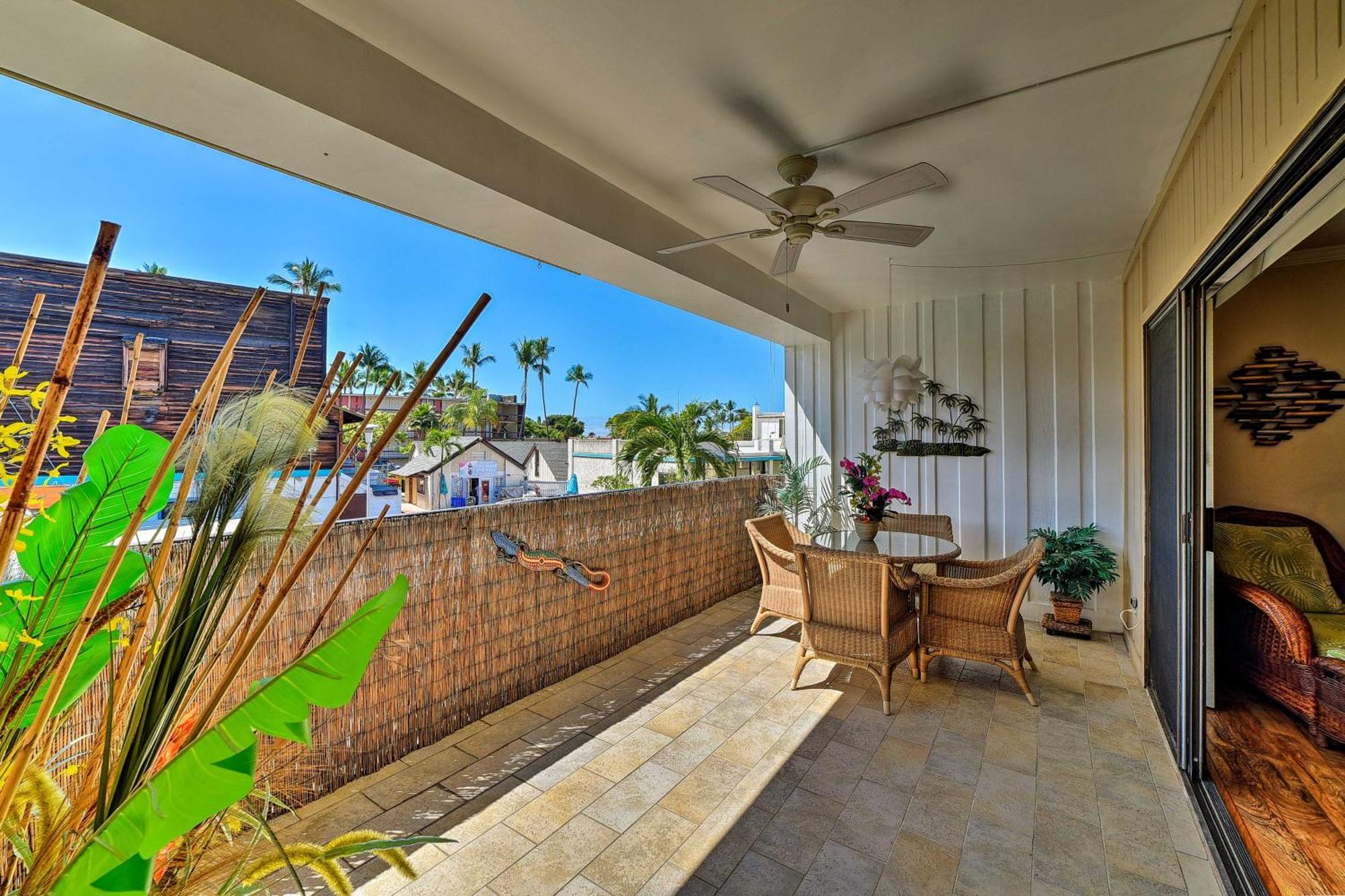 Downtown Air Conditioned Condo Walk To Beaches Kailua-Kona Dış mekan fotoğraf